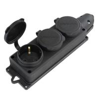 Розетка трехместная каучук с заземлением IP44 Universal